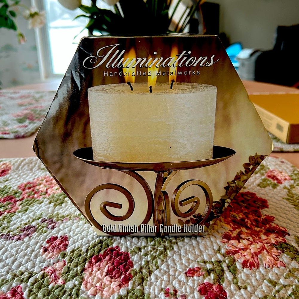 NEW - ILLUMINATIONS GOLD FINISH PILLAR CANDLE HOLDER